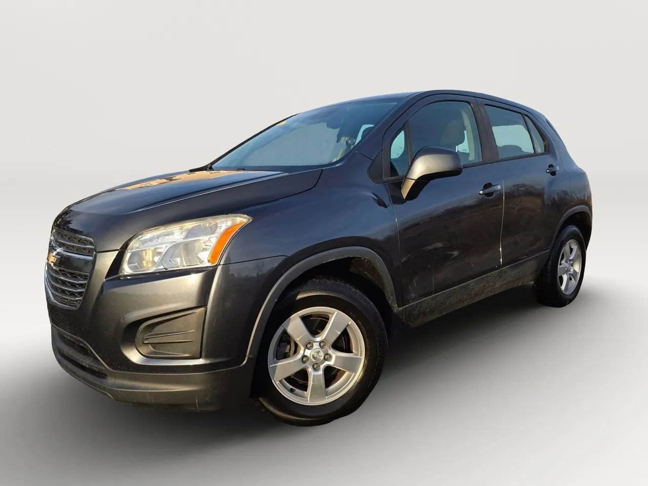 Used 2016 Chevrolet Trax LS AWD/4WD image 2
