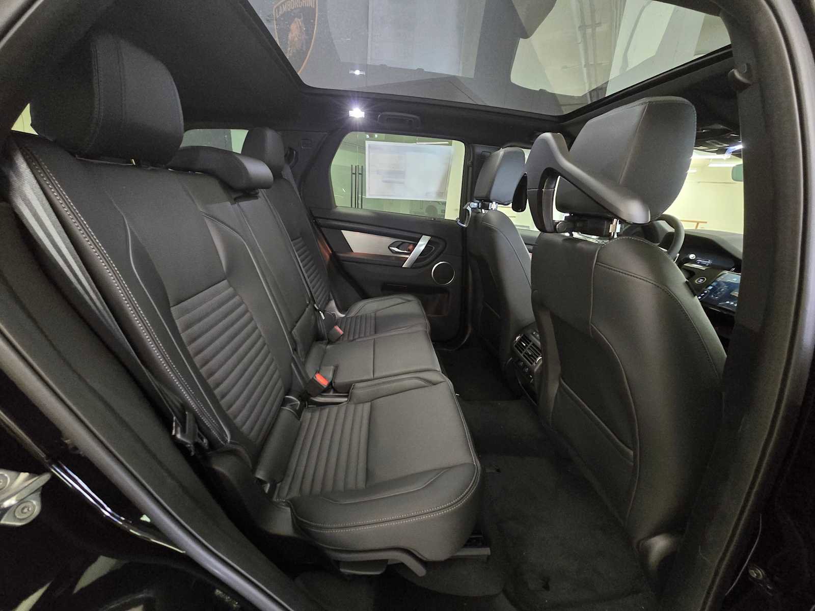 New 2026 Land Rover Discovery Sport Landmark AWD/4WD image 12