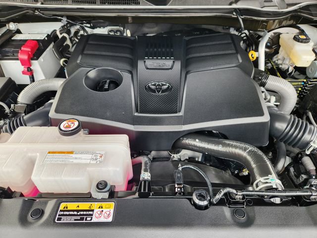 Used 2025 Toyota Tundra Platinum image 21