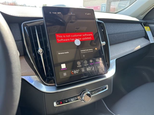 New 2026 Volvo XC90 B6 Plus w/ Protection Package image 16