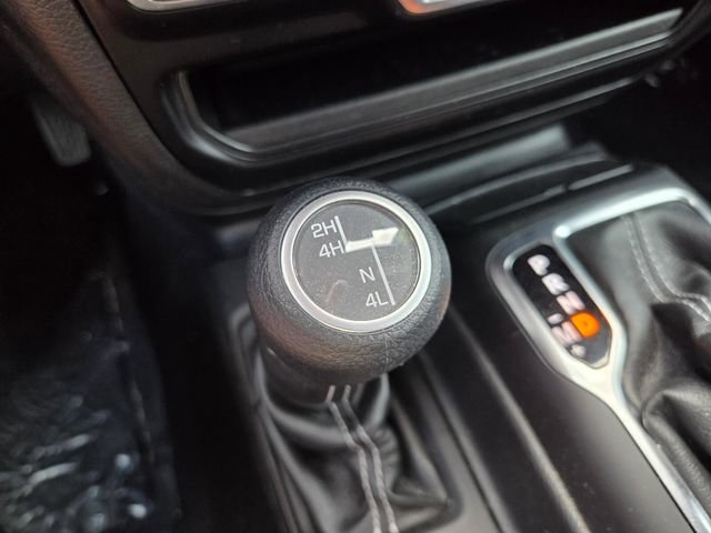 Used 2022 Jeep Wrangler Unlimited Sahara AWD/4WD image 24