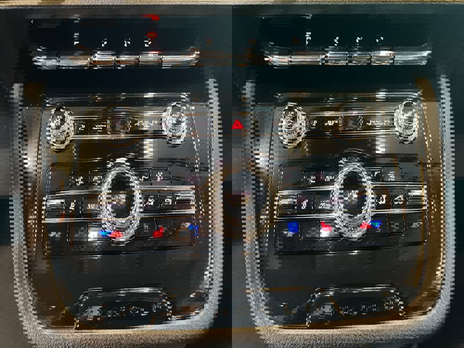 Used 2022 Lincoln Corsair Reserve w/ Equipment Group 201A image 19