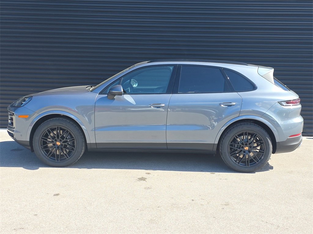 New 2026 Porsche Cayenne image 2