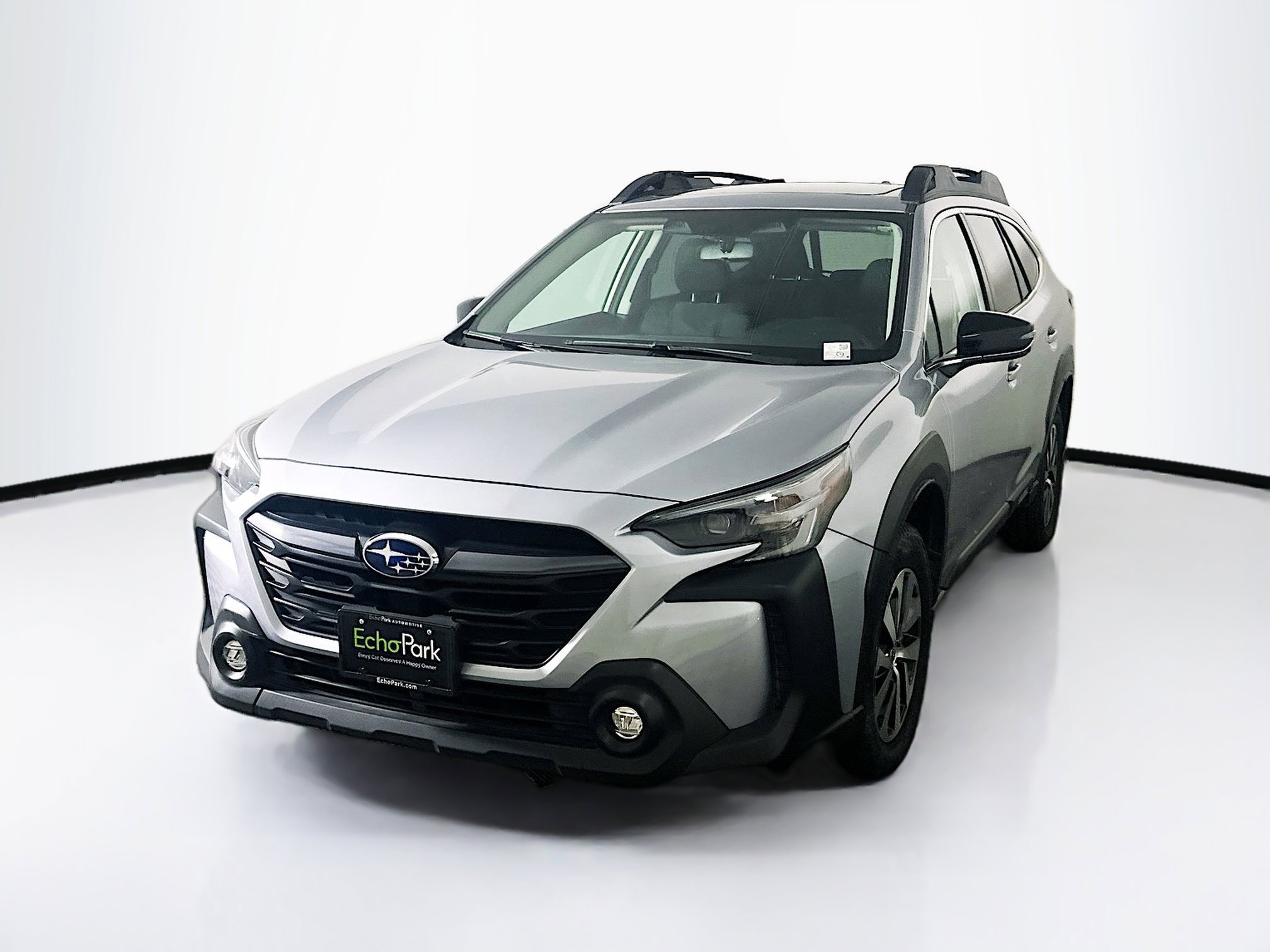Used 2025 Subaru Outback Premium image 3
