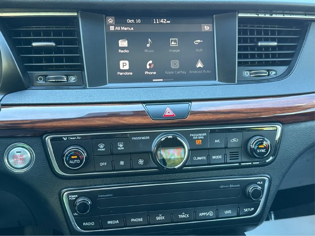 Used 2017 Kia Cadenza Premium FWD image 30