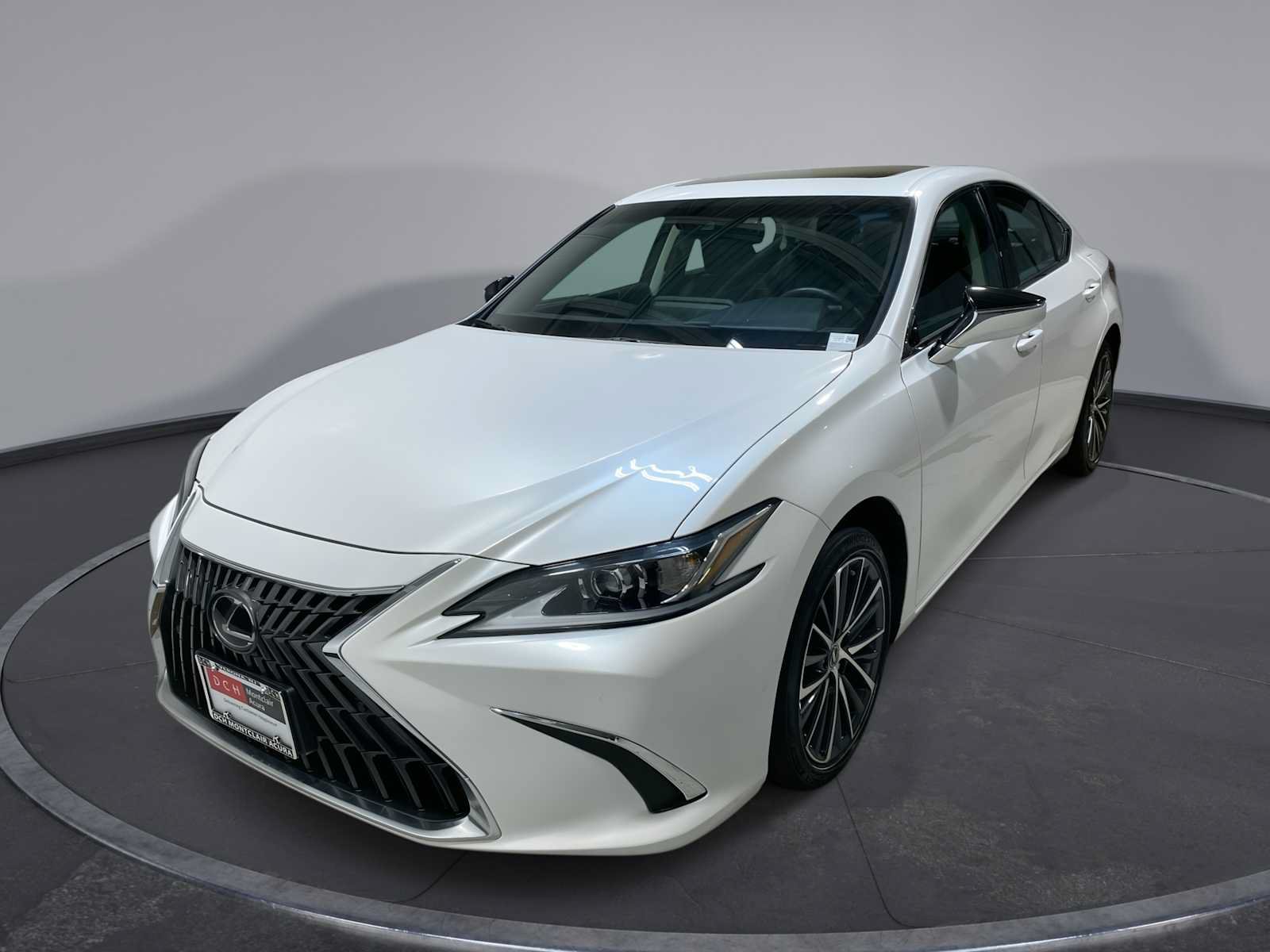 Used 2024 Lexus ES 350 w/ Premium Package FWD image 1