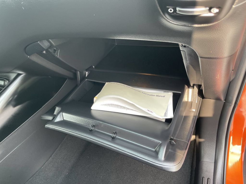 Used 2018 Kia Soul ! w/ Tech Package FWD image 35