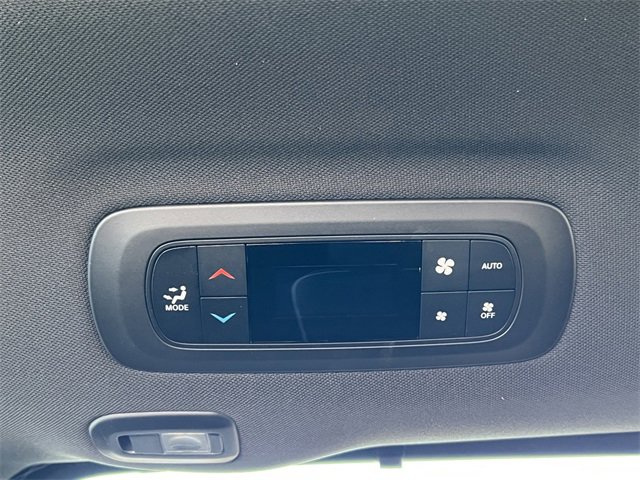 New 2026 Chrysler Pacifica Limited w/ Trailer Tow Group image 37