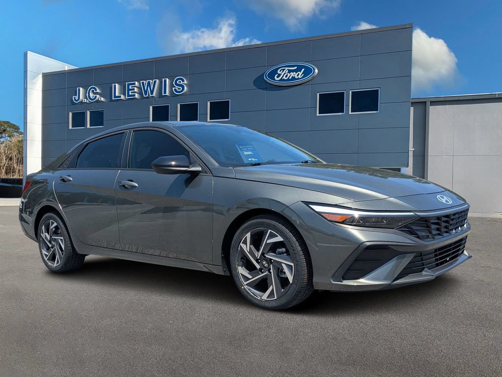 Used 2025 Hyundai Elantra Sport