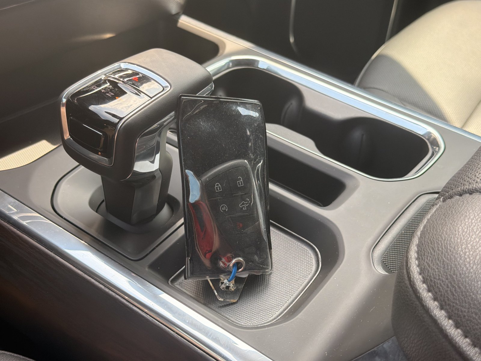 Used 2025 GMC Sierra 1500 SLT w/ SLT Premium Package AWD/4WD image 16