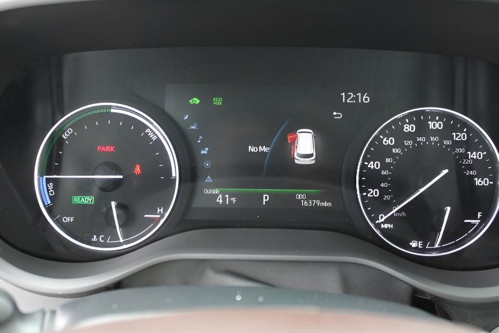 Certified 2024 Toyota Sienna Platinum image 11