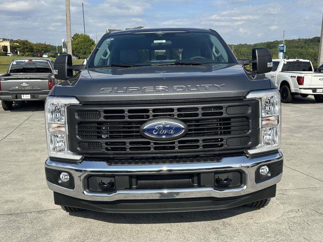 New 2026 Ford F350 XL w/ XL Driver Assist Package RWD image 2