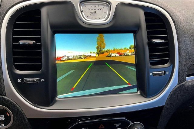 Used 2023 Chrysler 300 Touring w/ Sport Appearance Package RWD image 23