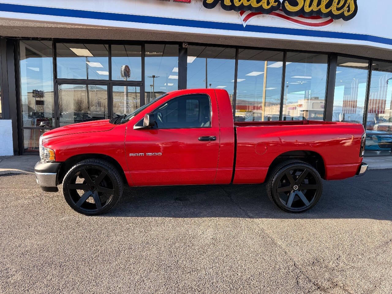 Used 2005 Dodge Ram 1500 Truck ST image 2