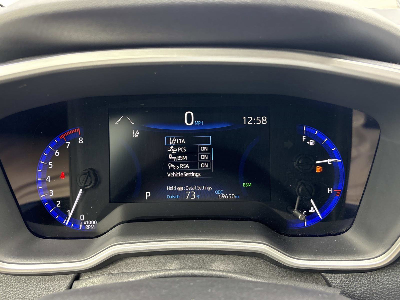 Used 2020 Toyota Corolla XSE image 21