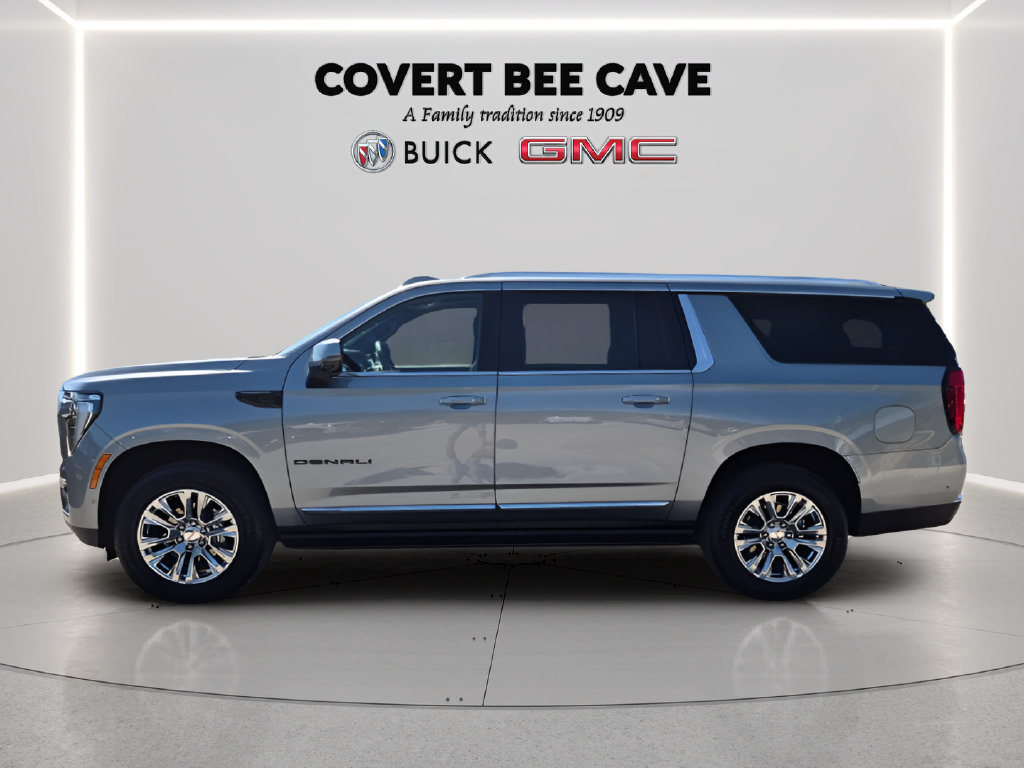 Used 2026 GMC Yukon XL Denali w/ Sun & Power Step Package AWD/4WD image 5