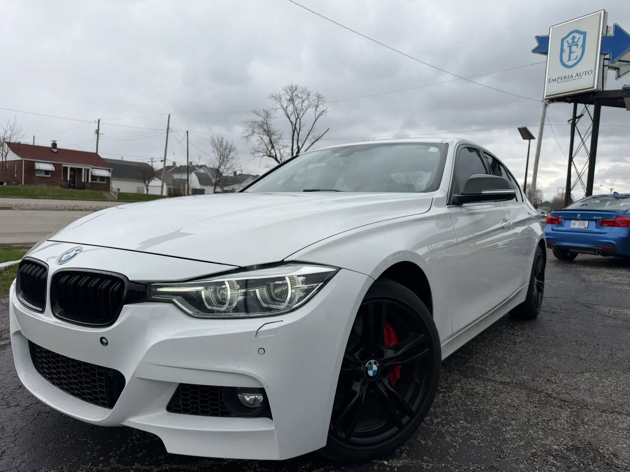 Used 2016 BMW 340i xDrive 340i xDrive Sedan 4D image 1