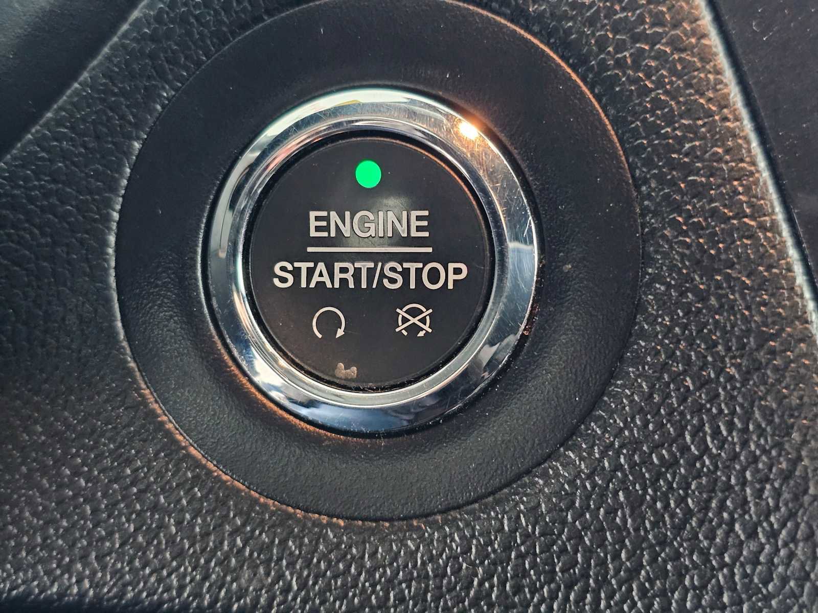 Used 2019 Ford Explorer XLT w/ Equipment Group 202A image 31