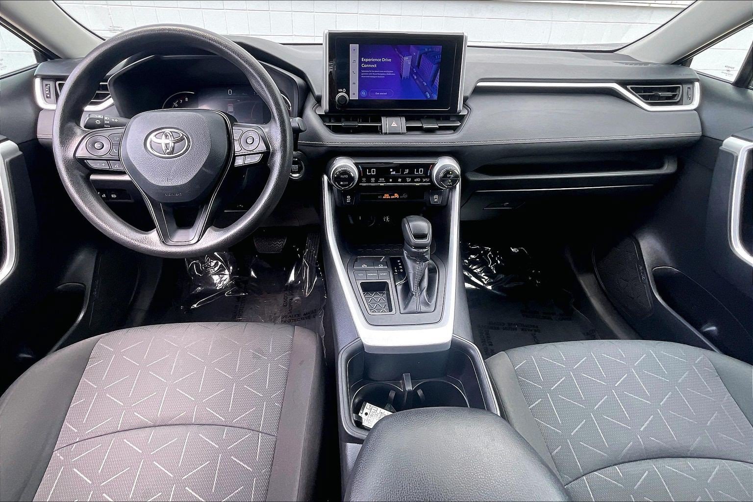 Used 2024 Toyota RAV4 XLE FWD image 19