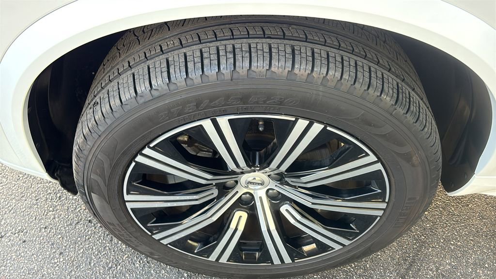 Used 2025 Volvo XC90 B6 Plus AWD/4WD image 33