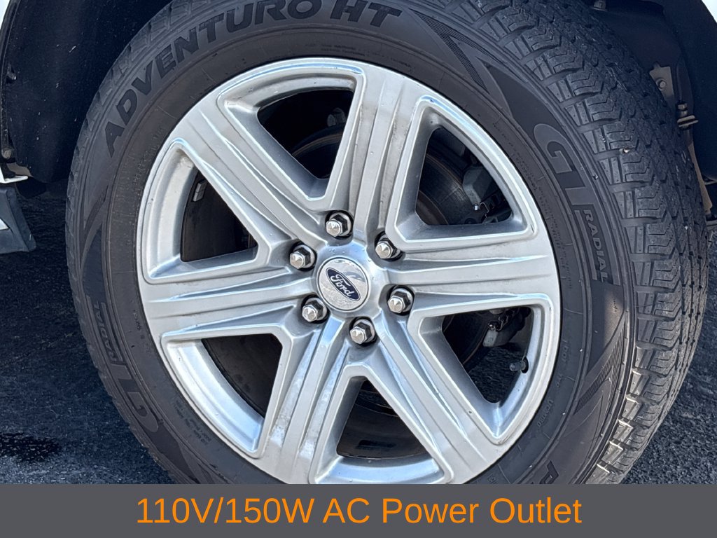 Used 2019 Ford Expedition XLT w/ Equipment Group 202A AWD/4WD image 22