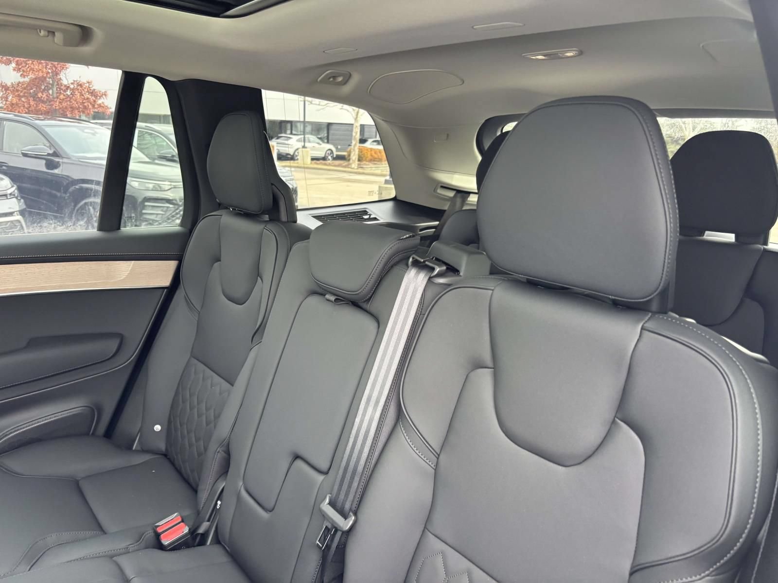 New 2026 Volvo XC90 B6 Plus w/ Protection Package Premier AWD/4WD image 26