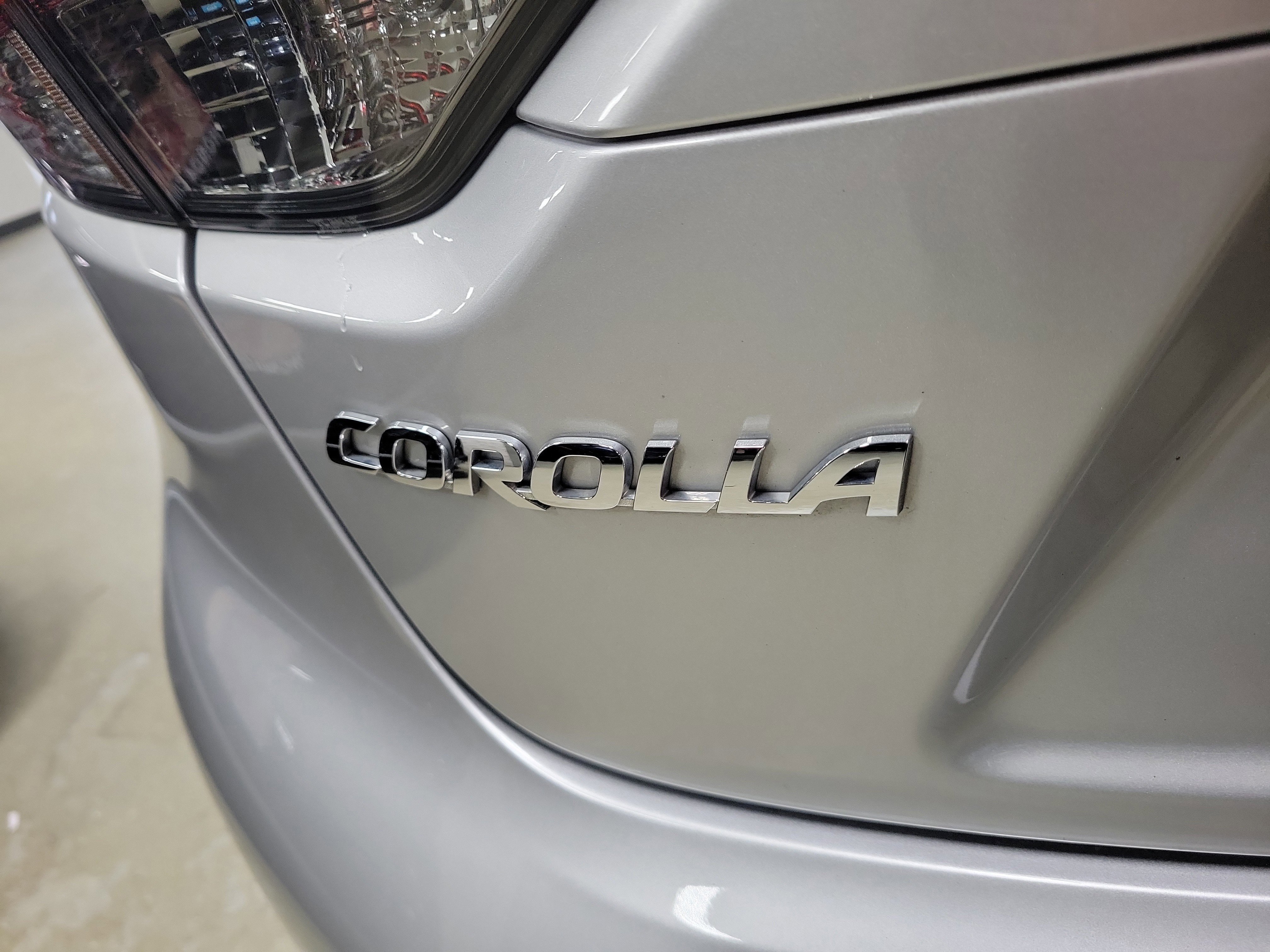 Used 2020 Toyota Corolla XLE image 7