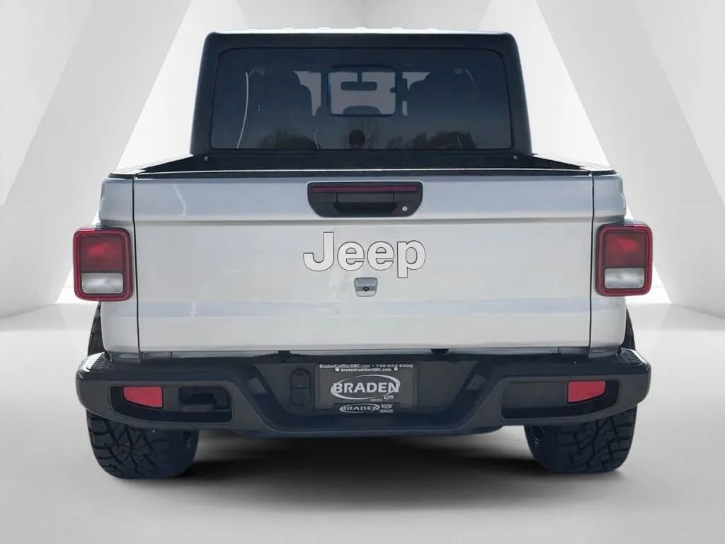 Used 2023 Jeep Gladiator Overland image 6