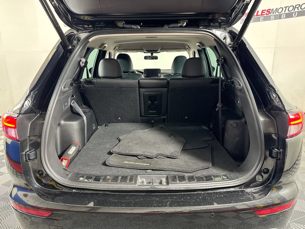 Used 2023 Mitsubishi Outlander SE AWD/4WD image 26