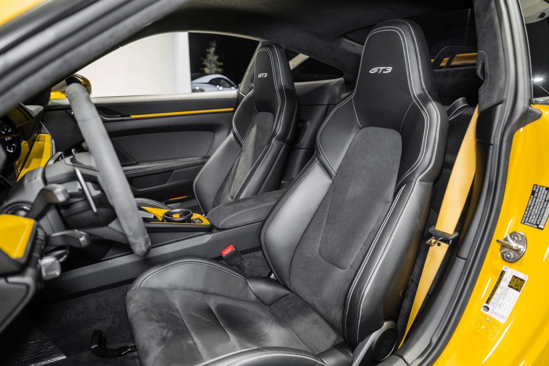 Used 2022 Porsche 911 GT3 image 19
