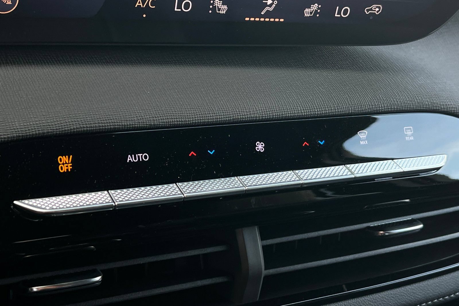 New 2026 Buick Enclave Sport Touring FWD image 20