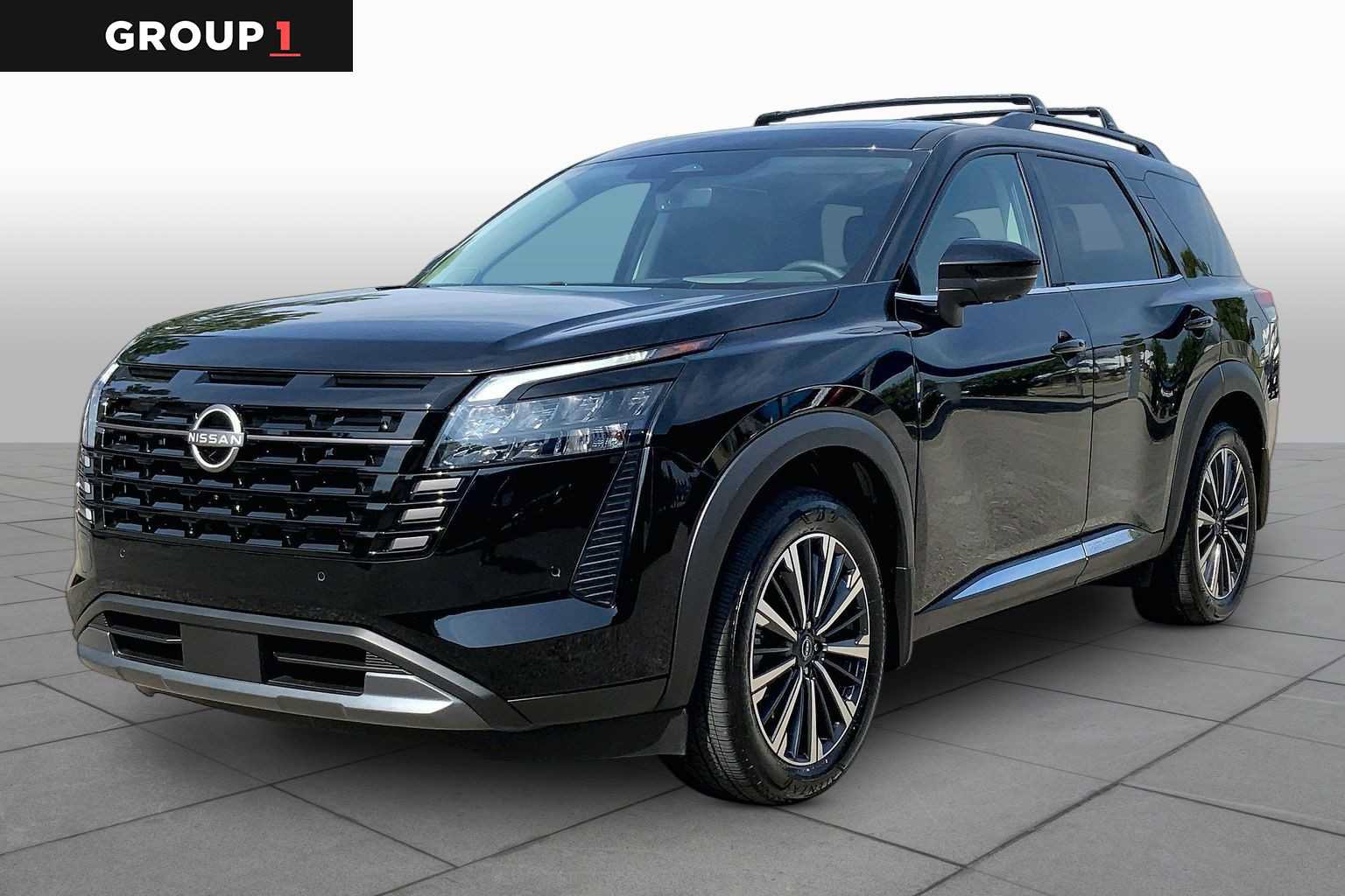 Used 2026 Nissan Pathfinder Platinum FWD image 1