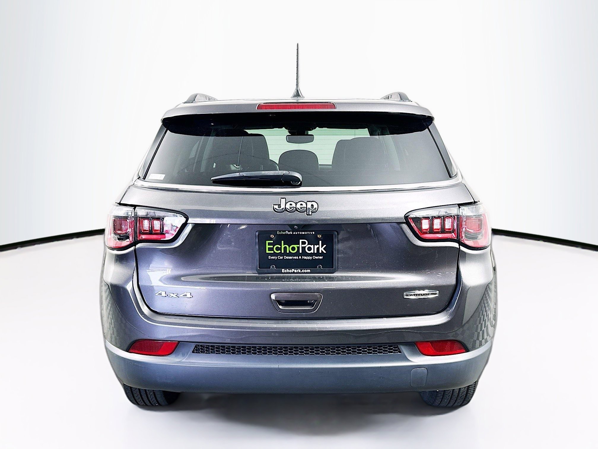 Used 2022 Jeep Compass Latitude AWD/4WD image 7