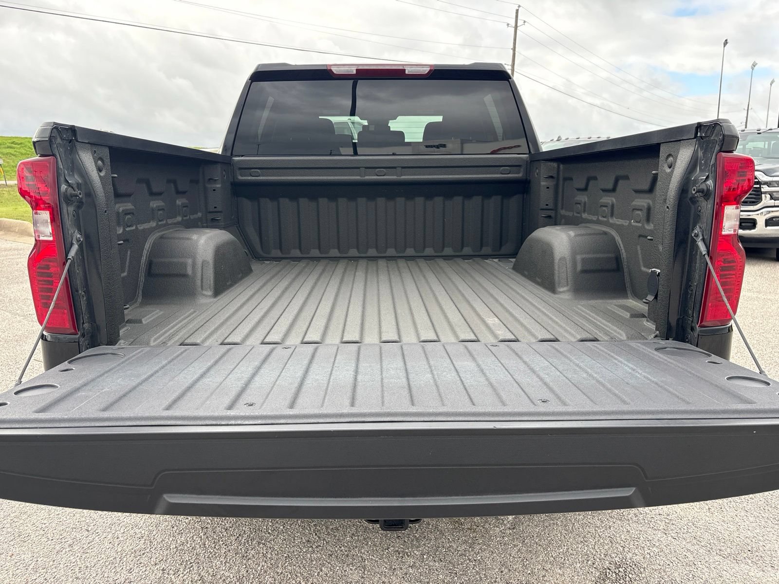 Used 2024 Chevrolet Silverado 1500 Custom w/ LPO, Dark Essentials Package AWD/4WD image 27