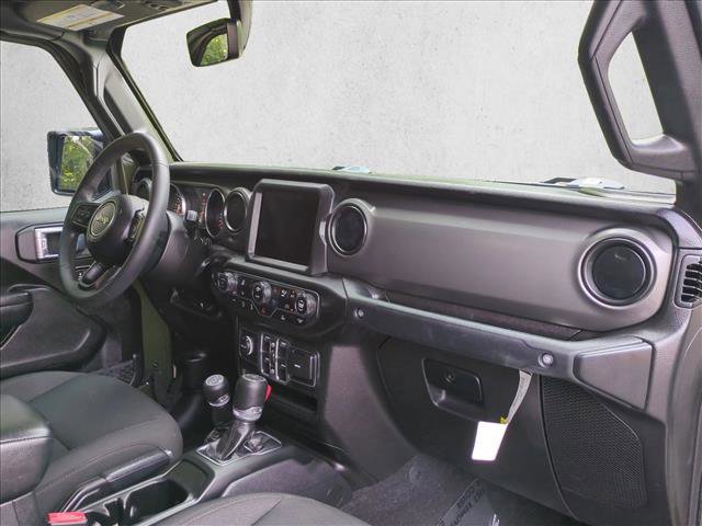 Certified 2023 Jeep Gladiator Sport AWD/4WD image 25