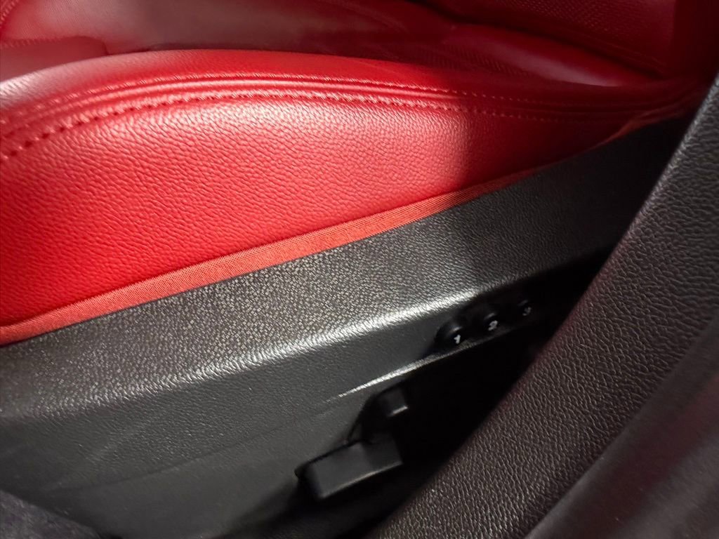 Used 2023 Alfa Romeo Giulia Veloce image 24