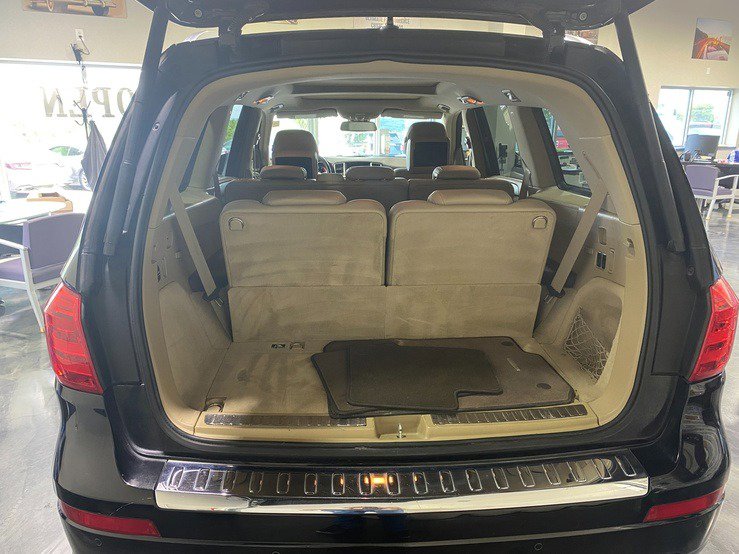 Used 2014 Mercedes-Benz GL 450 4MATIC image 16