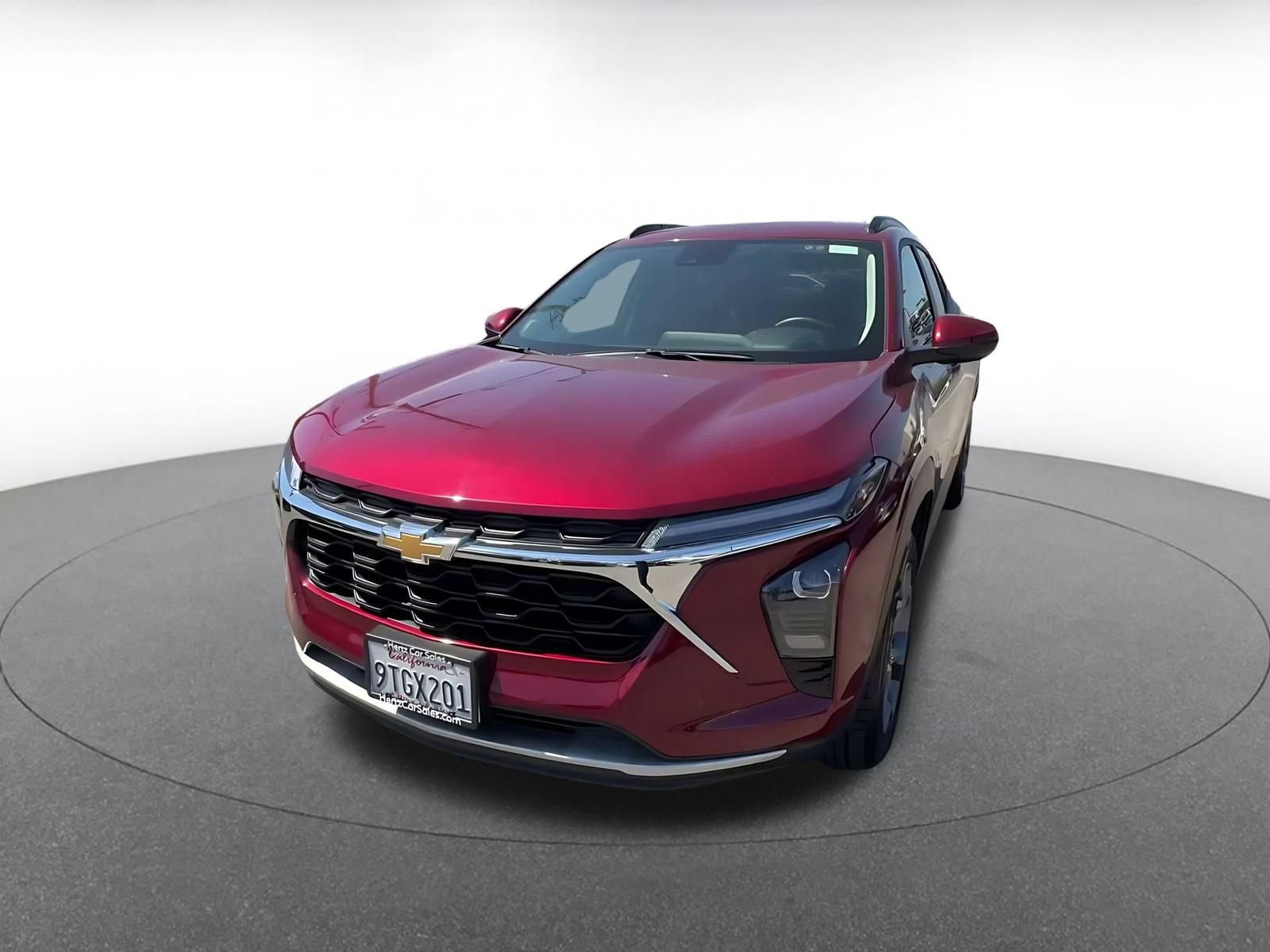 Used 2025 Chevrolet Trax LT w/ LT Convenience Package FWD image 6