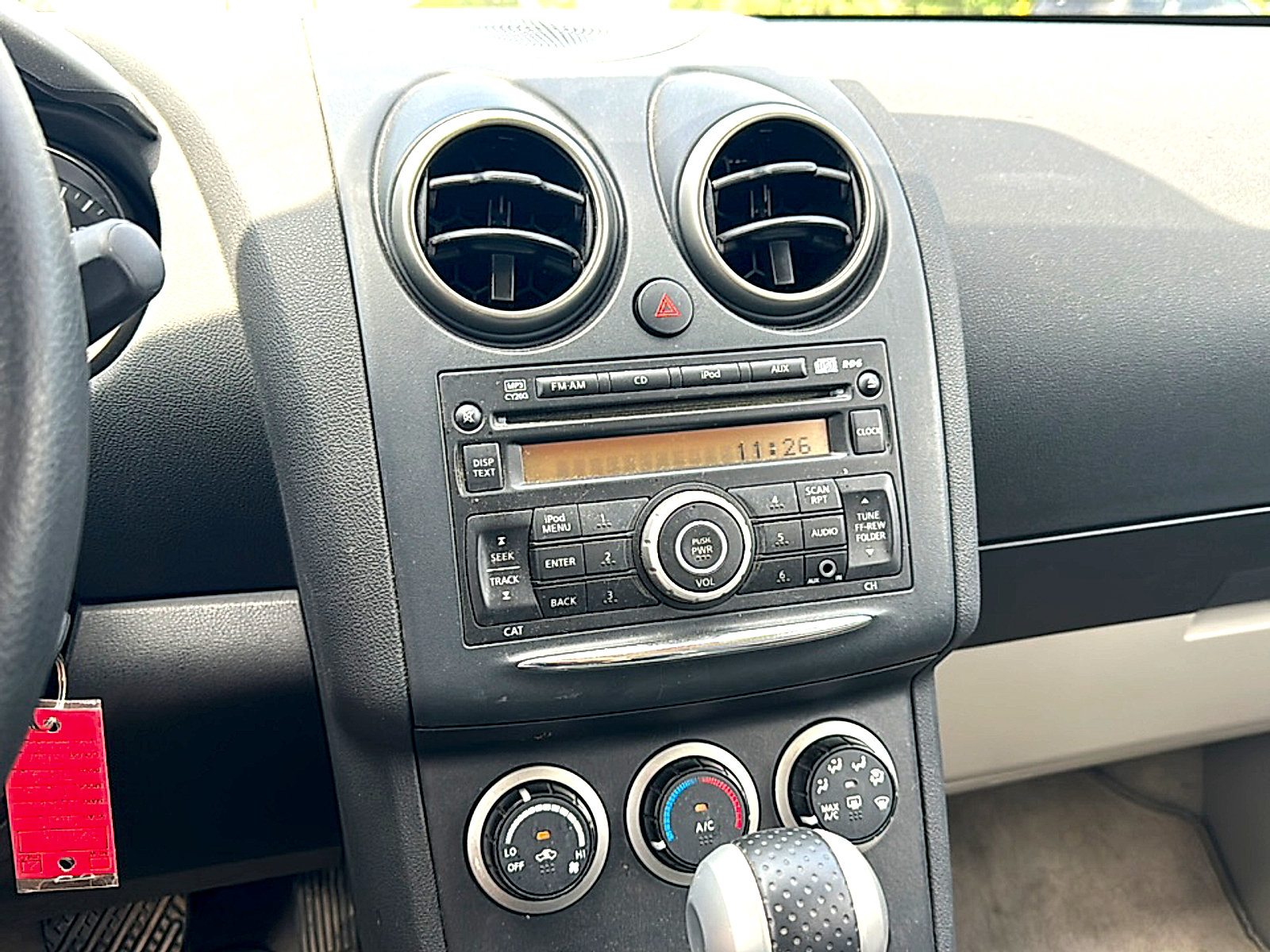 Used 2013 Nissan Rogue S FWD image 30