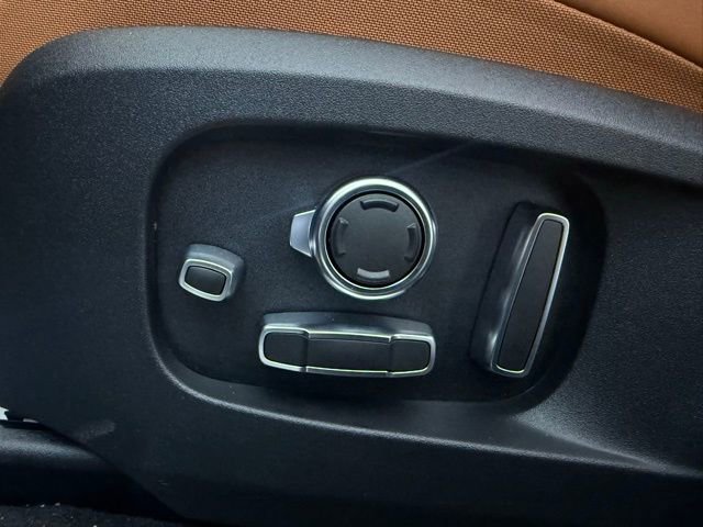 New 2026 Jaguar F-PACE R-Dynamic S image 30