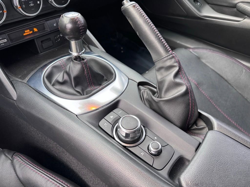 Used 2017 MAZDA MX-5 Miata RF Grand Touring image 31