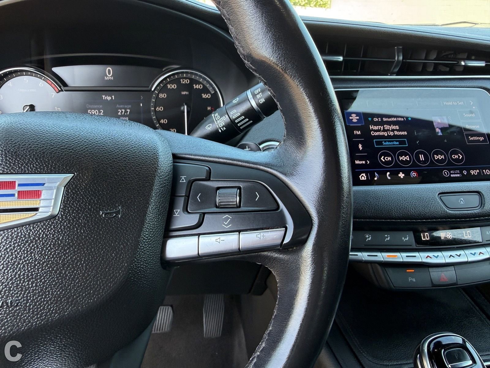 Used 2022 Cadillac XT4 Premium Luxury w/ Safety Alert Package image 26