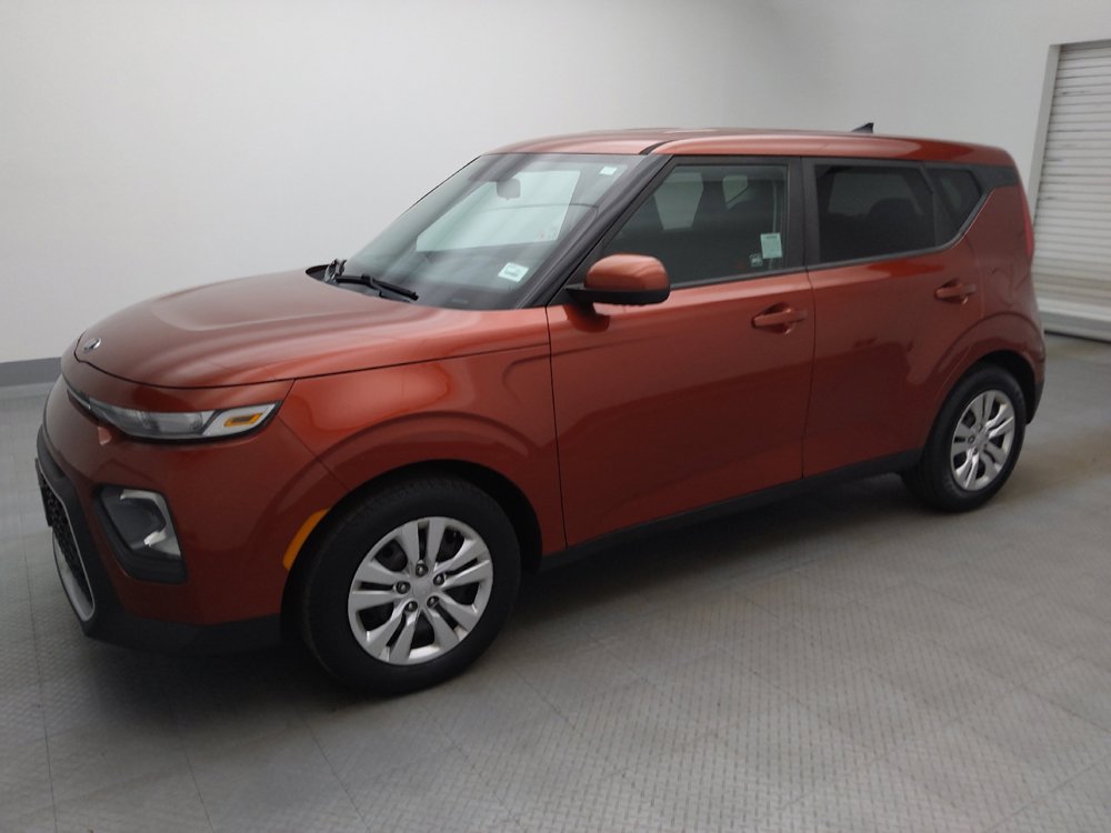 Used 2020 Kia Soul LX FWD image 2