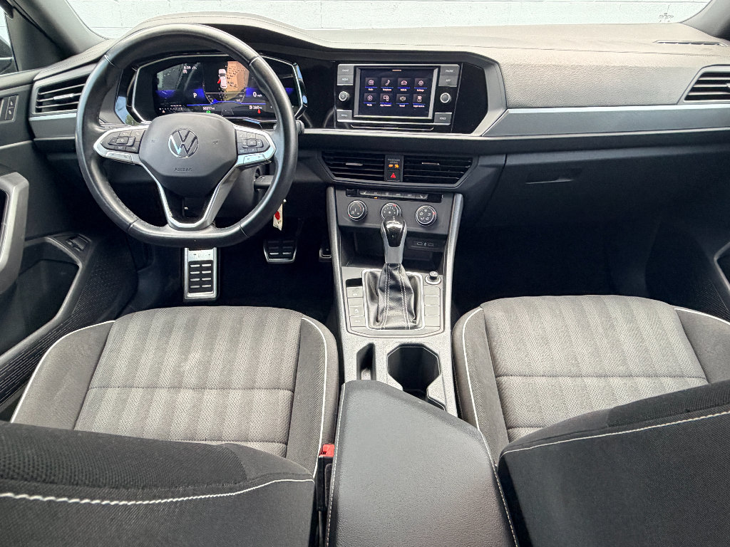 Used 2024 Volkswagen Jetta Sport FWD image 18