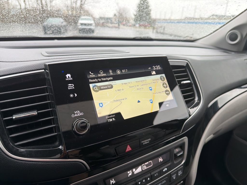 Certified 2019 Honda Pilot Touring image 30