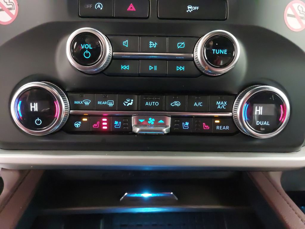 Used 2024 Ford Expedition Limited image 23