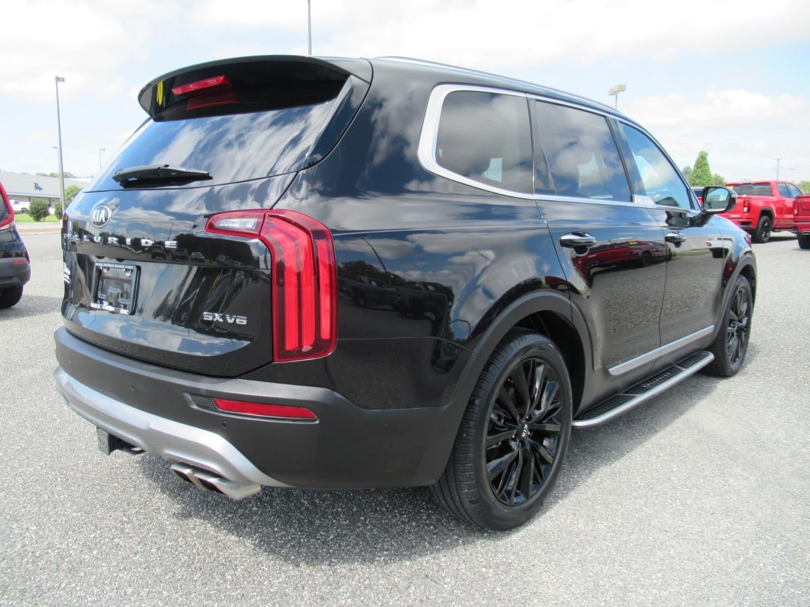 Used 2020 Kia Telluride SX w/ Towing Package FWD image 8