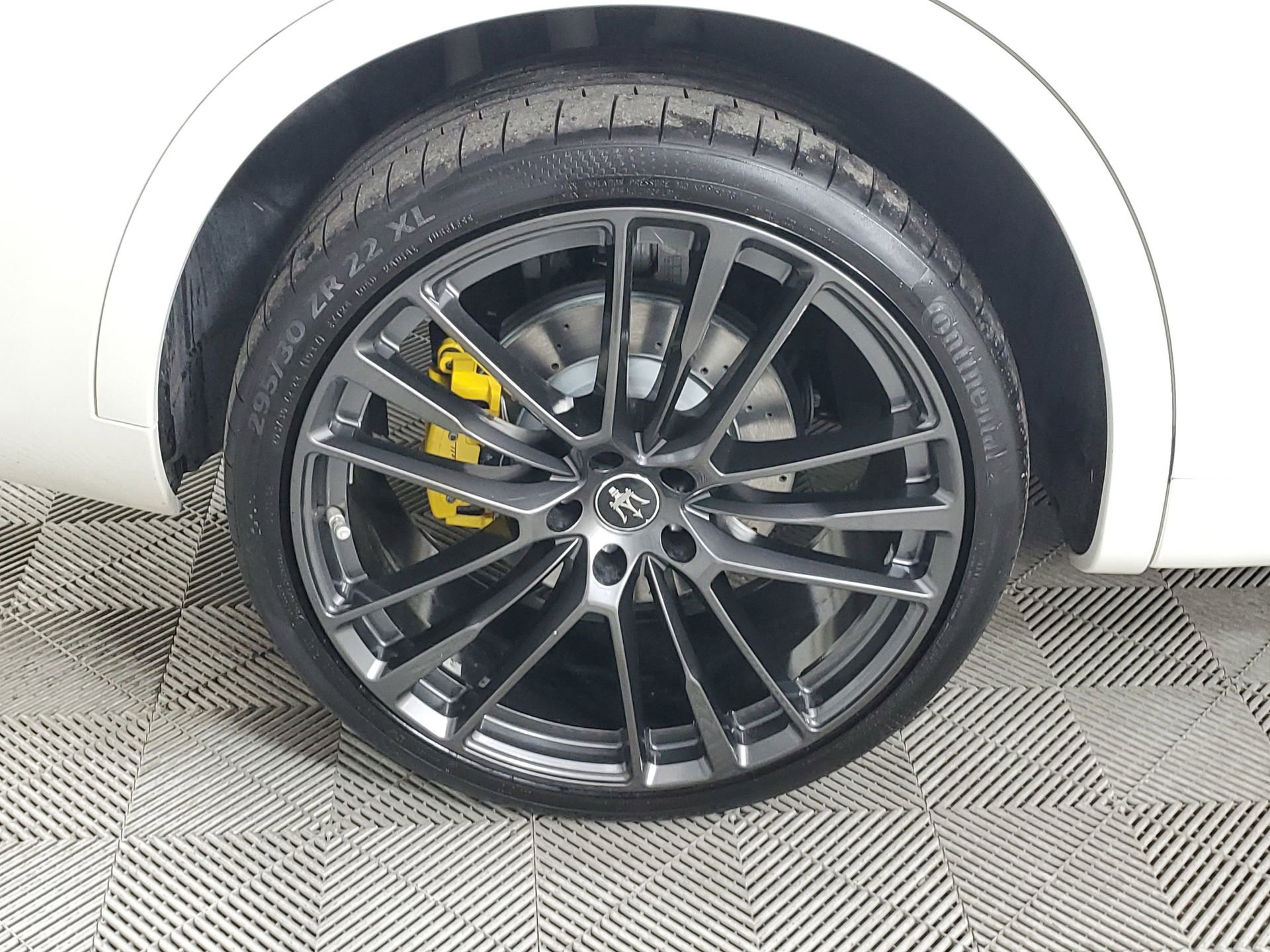 Used 2023 Maserati Levante Modena S image 13