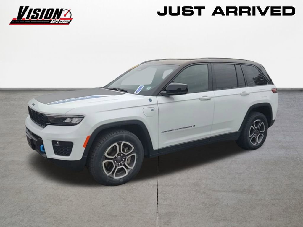 Used 2023 Jeep Grand Cherokee Trailhawk w/ Luxury Tech Group III