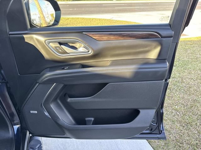Used 2022 Chevrolet Tahoe Z71 w/ Luxury Package AWD/4WD image 20